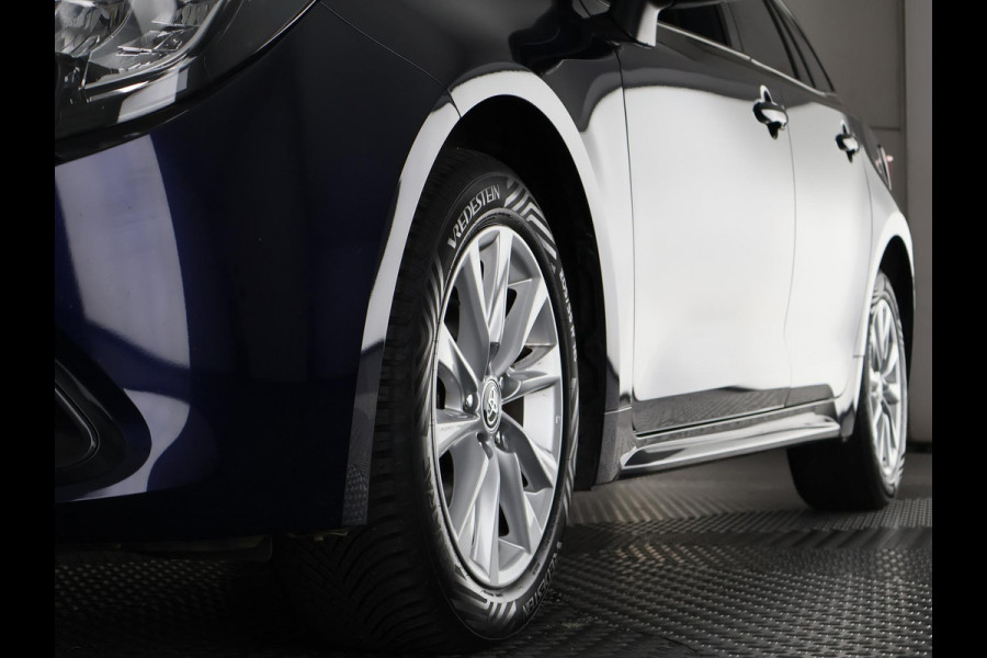 Toyota Corolla Touring Sports Hybrid 140 Active | Apple Carplay & AndroidAUTO | Camera | Privacy Glass |