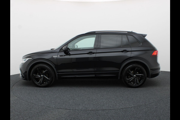 Volkswagen Tiguan 1.5 TSI R-Line Business | Black Style | Head Up | Keyless | IQ Light | Trekhaak wegkl. | Camera | Prijs Rijklaar!!