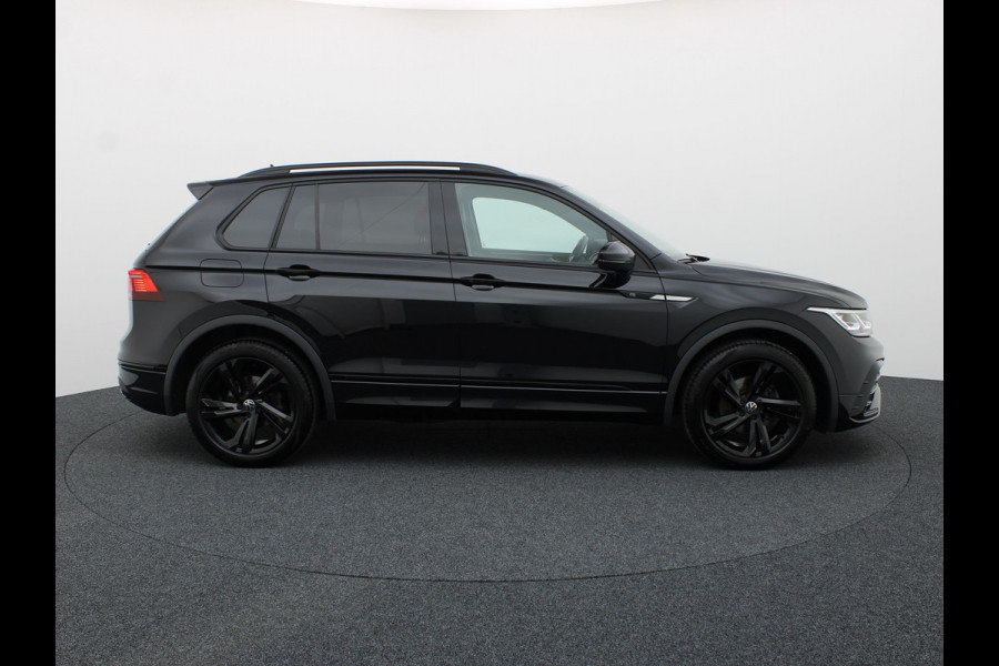 Volkswagen Tiguan 1.5 TSI R-Line Business | Black Style | Head Up | Keyless | IQ Light | Trekhaak wegkl. | Camera | Prijs Rijklaar!!