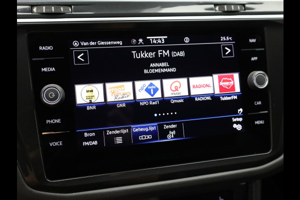Volkswagen Tiguan 1.5 TSI R-Line Business | Black Style | Head Up | Keyless | IQ Light | Trekhaak wegkl. | Camera | Prijs Rijklaar!!