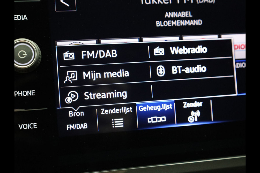 Volkswagen Tiguan 1.5 TSI R-Line Business | Black Style | Head Up | Keyless | IQ Light | Trekhaak wegkl. | Camera | Prijs Rijklaar!!