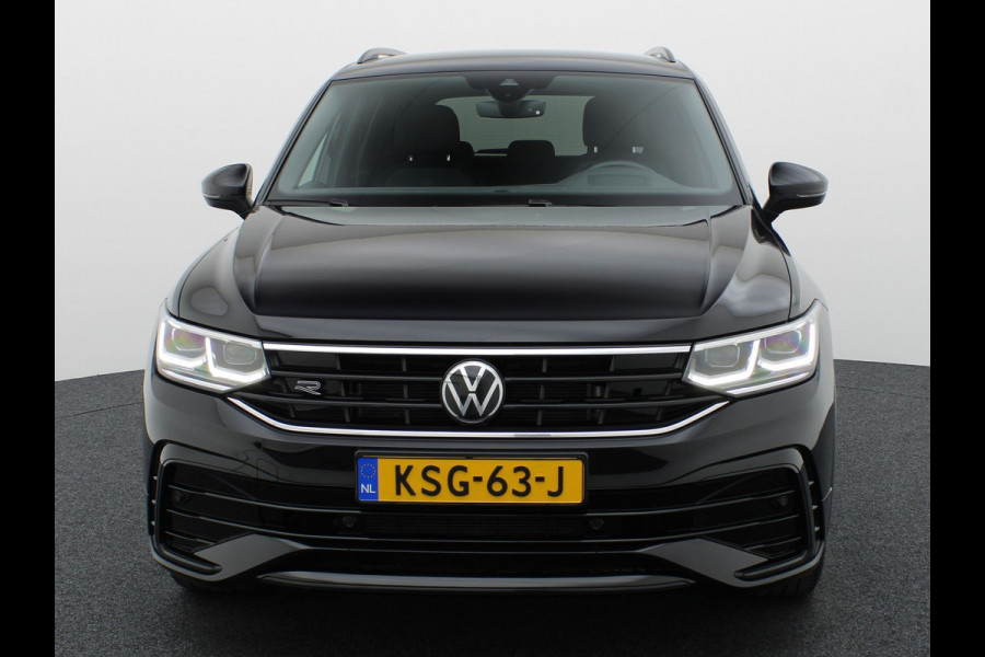Volkswagen Tiguan 1.5 TSI R-Line Business | Black Style | Head Up | Keyless | IQ Light | Trekhaak wegkl. | Camera | Prijs Rijklaar!!