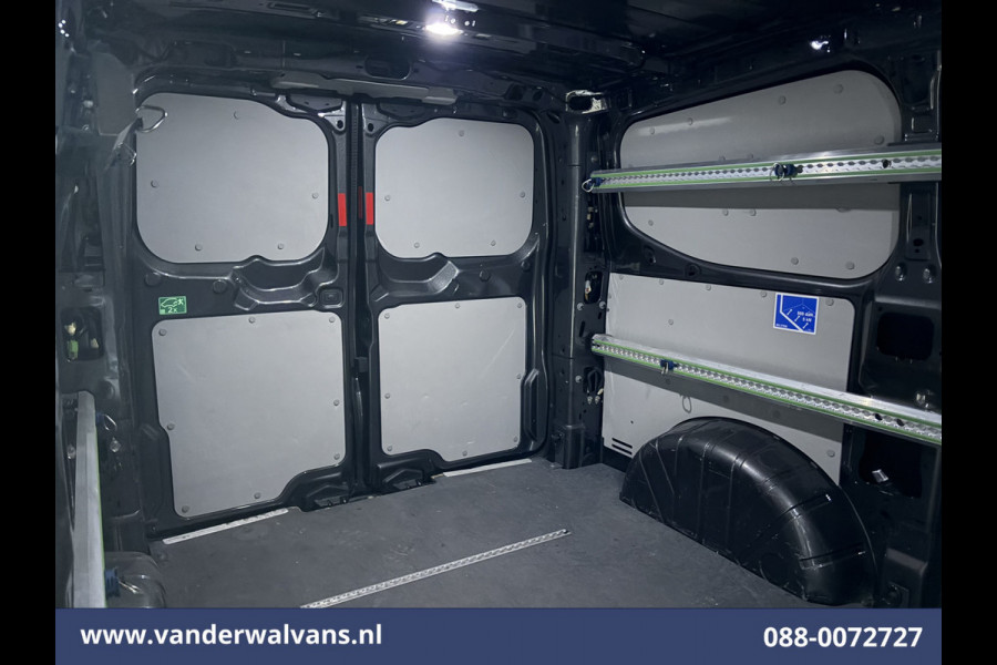 Ford Transit Custom 2.0 TDCI 136pk L1H1 Euro6 Airco | Camera | Navigatie | LED | Apple Carplay | Adaptieve Cruisecontrol Android Auto, Verwarmde voorruit, Stoelverwarming, Parkeersensoren, Bijrijdersbank, 2590kg trekvermogen