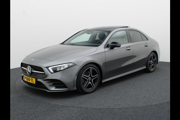 Mercedes-Benz A-Klasse 180 AMG Line | Panodak | Camera | Sfeer | Keyless | Prijs Rijklaar!!
