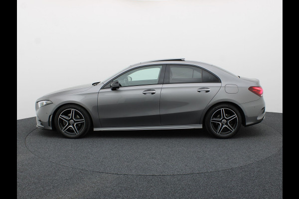 Mercedes-Benz A-Klasse 180 AMG Line | Panodak | Camera | Sfeer | Keyless | Prijs Rijklaar!!