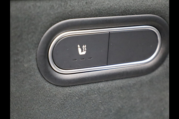 Mercedes-Benz A-Klasse 180 AMG Line | Panodak | Camera | Sfeer | Keyless | Prijs Rijklaar!!