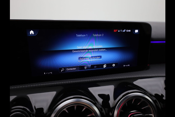 Mercedes-Benz A-Klasse 180 AMG Line | Panodak | Camera | Sfeer | Keyless | Prijs Rijklaar!!