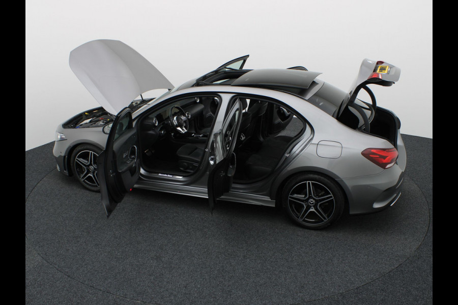 Mercedes-Benz A-Klasse 180 AMG Line | Panodak | Camera | Sfeer | Keyless | Prijs Rijklaar!!