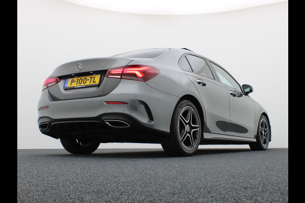 Mercedes-Benz A-Klasse 180 AMG Line | Panodak | Camera | Sfeer | Keyless | Prijs Rijklaar!!