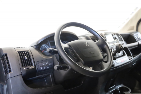 Peugeot Boxer 2.0 BlueHDI L2/H2 Premium 163PK CAMERA PDC CRUISE NAVI AIRCO LEASE A/A €88,- P.M. INRUIL MOGELIJK