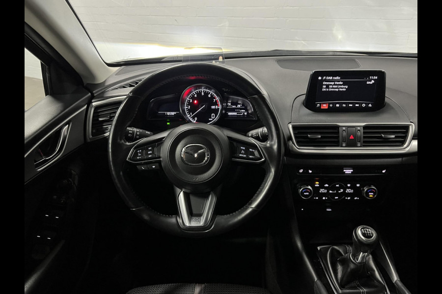 Mazda 3 2.0 SkyActiv-G 120 SkyLease GT Stuur-/stoelverwarming | Cruise Control | Achteruitrij camera | Head-up | Dode hoek assistent | 18'' lichtmetalen wielen
