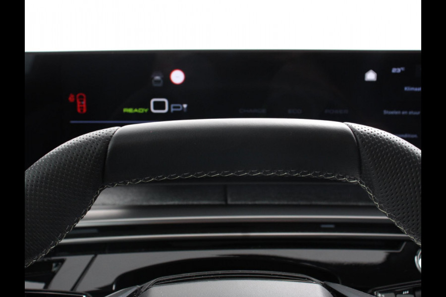 Peugeot E-3008 210 GT-Line Automaat Climate control Adaptieve cruise control 360 camera Keyless Apple Carplay/ Android auto Led Verwarmde voorstoelen Stuurverwarming Parkeersensoren Navigatie Afneembare Trekhaak