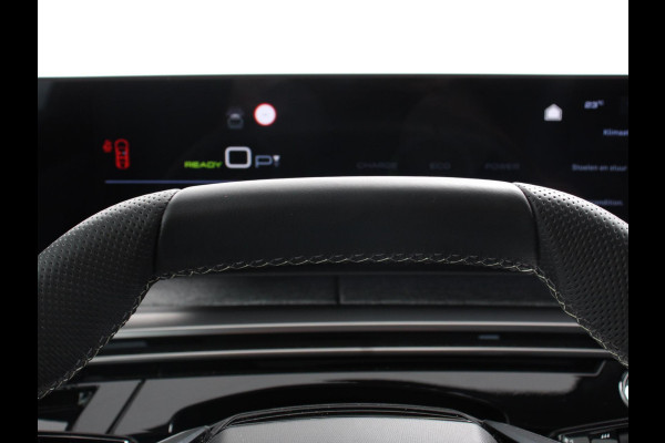 Peugeot E-3008 210 GT-Line Automaat Climate control Adaptieve cruise control 360 camera Keyless Apple Carplay/ Android auto Led Verwarmde voorstoelen Stuurverwarming Parkeersensoren Navigatie Afneembare Trekhaak