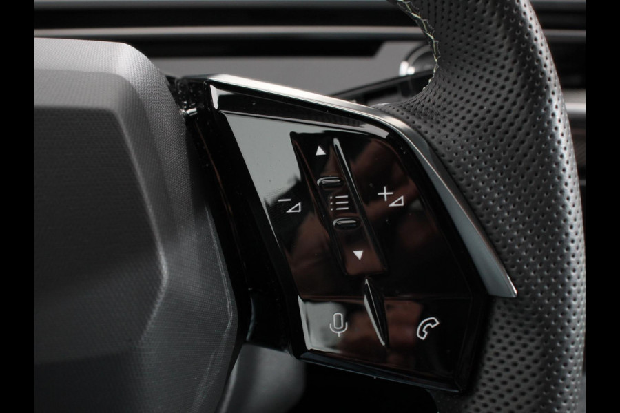 Peugeot E-3008 210 GT-Line Automaat Climate control Adaptieve cruise control 360 camera Keyless Apple Carplay/ Android auto Led Verwarmde voorstoelen Stuurverwarming Parkeersensoren Navigatie Afneembare Trekhaak