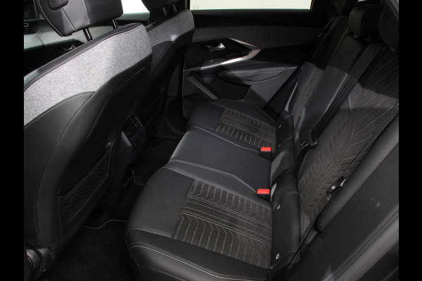 Peugeot E-3008 210 GT-Line Automaat Climate control Adaptieve cruise control 360 camera Keyless Apple Carplay/ Android auto Led Verwarmde voorstoelen Stuurverwarming Parkeersensoren Navigatie Afneembare Trekhaak