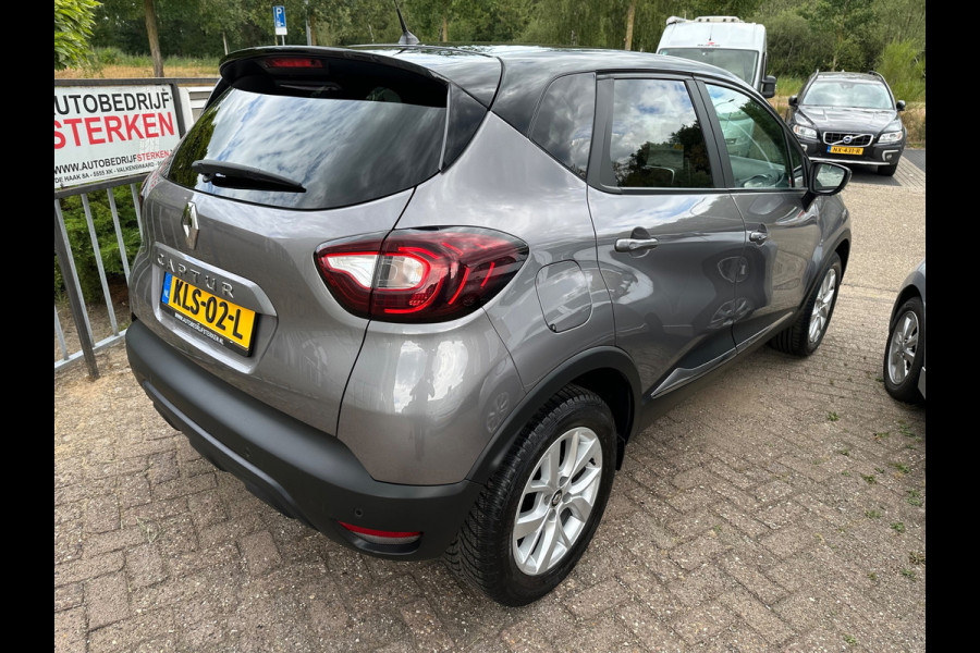 Renault Captur 0.9 TCe Limited * PDC * NAVI * CRUISE *