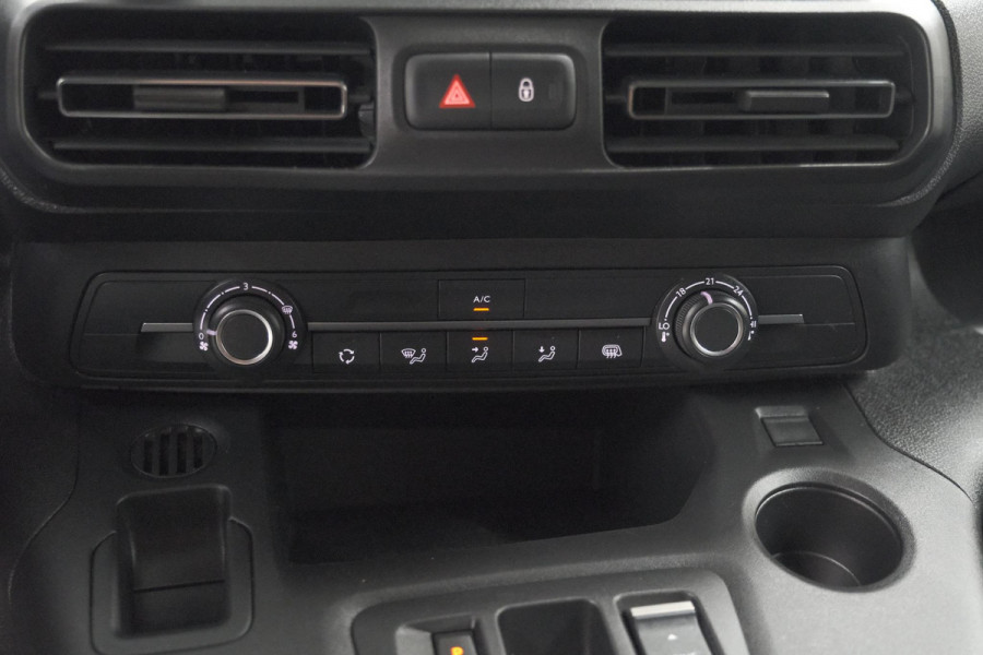 Peugeot Partner 1.5 BlueHDi 130 EAT8 S&S L1 | Houten laadvloer | Trekhaak | Camera | Parkeersensoren | Apple Carplay