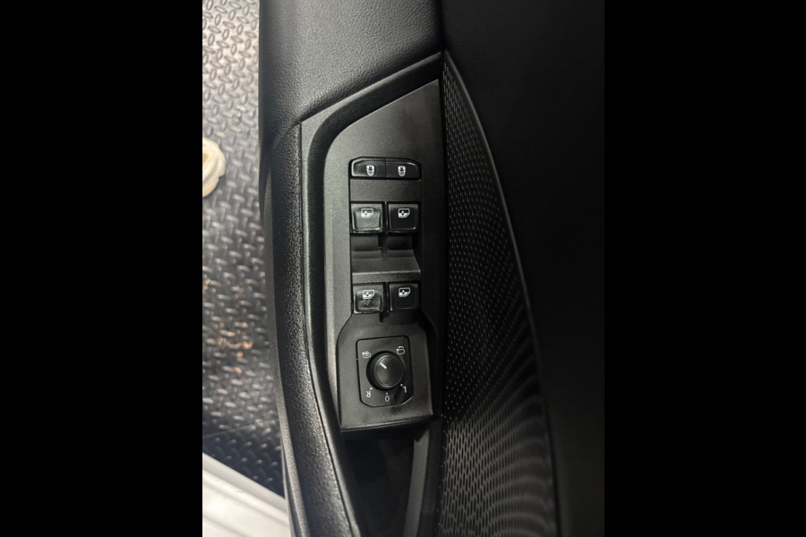 Škoda Octavia Combi 1.0 e-TSI Business Edition Plus Automaat | Navi | Clima | PDC