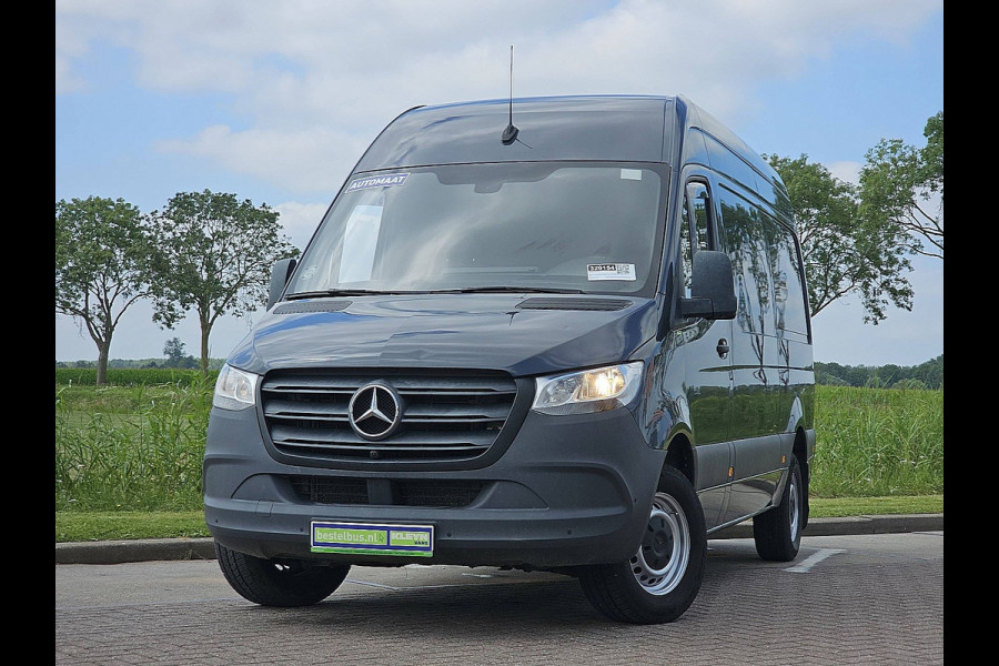 Mercedes-Benz Sprinter 317 1.9 CDI L2H2 RWD L2H2 Automaat MBUX Airco Cruise Control Camera Parkeersensoren Stoelverwarming
