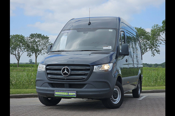 Mercedes-Benz Sprinter 317 1.9 CDI L2H2 RWD L2H2 Automaat MBUX Airco Cruise Control Camera Parkeersensoren Stoelverwarming