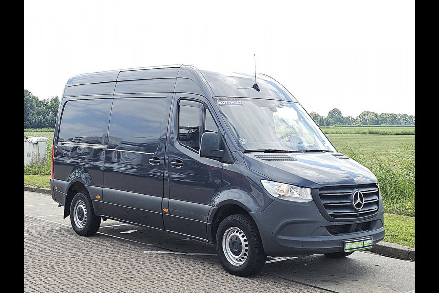 Mercedes-Benz Sprinter 317 1.9 CDI L2H2 RWD L2H2 Automaat MBUX Airco Cruise Control Camera Parkeersensoren Stoelverwarming