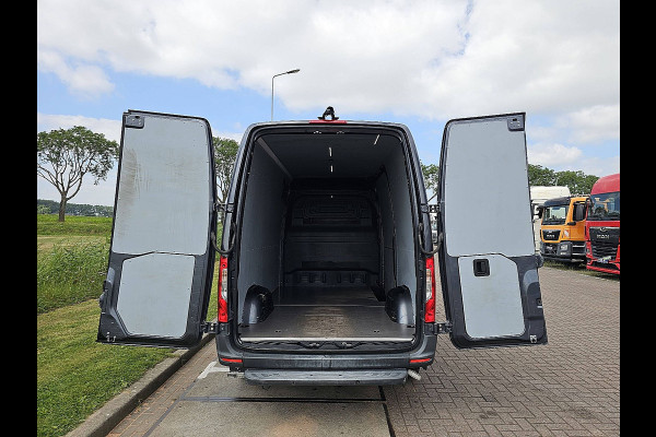 Mercedes-Benz Sprinter 317 1.9 CDI L2H2 RWD L2H2 Automaat MBUX Airco Cruise Control Camera Parkeersensoren Stoelverwarming