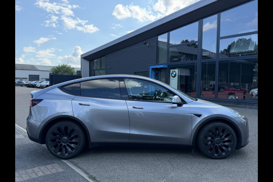 Tesla Model Y Long Range AWD 75 kWh SOH 94%| QUICKSILVER!| TESLA FABRIEKSGARANTIE TOT 04-2028/ 80.000KM | FABRIEKSGARANTIE OP ACCU & AANDRIJFLIJN TOT 2032 OF 192.000 KM | BTW VERREKENBAAR