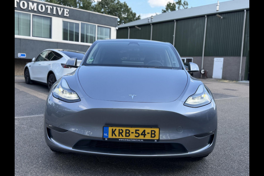 Tesla Model Y Long Range AWD 75 kWh SOH 94%| QUICKSILVER!| TESLA FABRIEKSGARANTIE TOT 04-2028/ 80.000KM | FABRIEKSGARANTIE OP ACCU & AANDRIJFLIJN TOT 2032 OF 192.000 KM | BTW VERREKENBAAR
