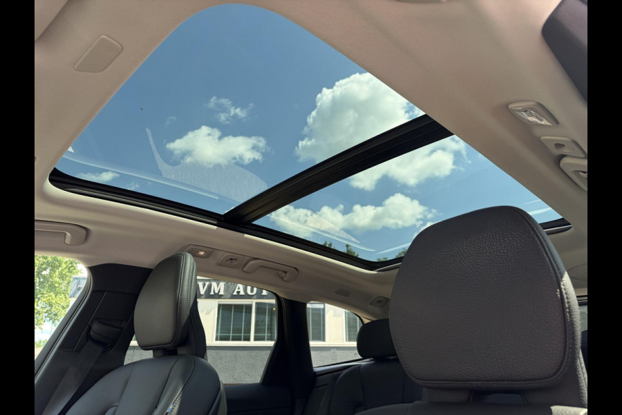 Volvo XC60 Plug-In Hybrid AWD T6 Plus Dark recharge ADAPT. CRUISE CONTROL | TREKHAAK | STUUR & STOEL VERWARMING | PANORAMA DAK | 360 GRADEN CAMERA | ELEK. STOELEN MET GEHEUGEN | HARMAN/KARDON AUDIO