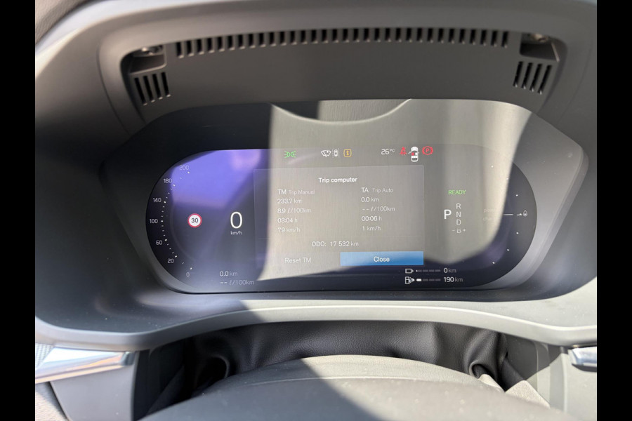 Volvo XC60 Plug-In Hybrid AWD T6 Plus Dark recharge ADAPT. CRUISE CONTROL | TREKHAAK | STUUR & STOEL VERWARMING | PANORAMA DAK | 360 GRADEN CAMERA | ELEK. STOELEN MET GEHEUGEN | HARMAN/KARDON AUDIO