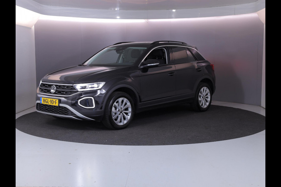 Volkswagen T-Roc 1.5 TSI Life Edition | Private lease vanaf €590 |150 pk Automaat (DSG) | Verlengde garantie | Navigatie via App | Parkeersensoren (Park assist) | Achteruitrijcamera | Full LED koplampen | Keyless |
