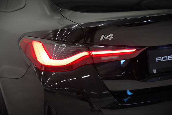 BMW i4 eDrive40 84 kWh | Stoelverwarming | Stuurverwarming | Apple Carplay | Adaptive Cruise Control | Memory Seat | Trekhaak | Camera | Parkeersensoren | Navigatie | Ambiance Verlichting | HIFI | SOH 96.52% |