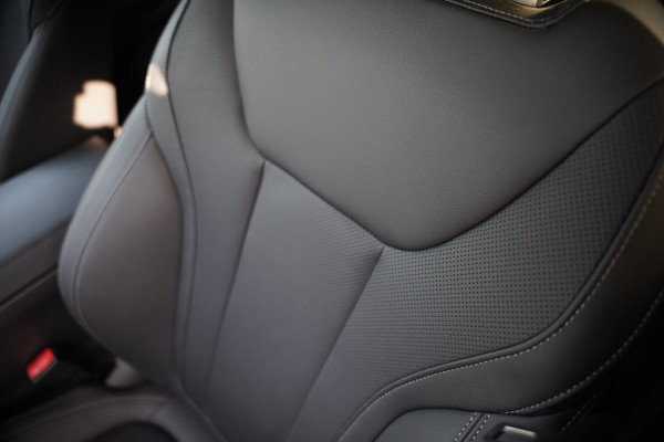 BMW i4 eDrive40 84 kWh | Stoelverwarming | Stuurverwarming | Apple Carplay | Adaptive Cruise Control | Memory Seat | Trekhaak | Camera | Parkeersensoren | Navigatie | Ambiance Verlichting | HIFI | SOH 96.52% |