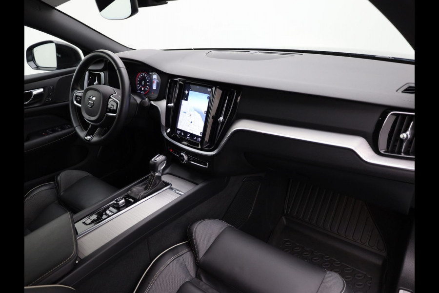 Volvo S60 2.0 T4 R-Design | Camera | Memory | BLIS | 19'' | Prijs Rijklaar!!