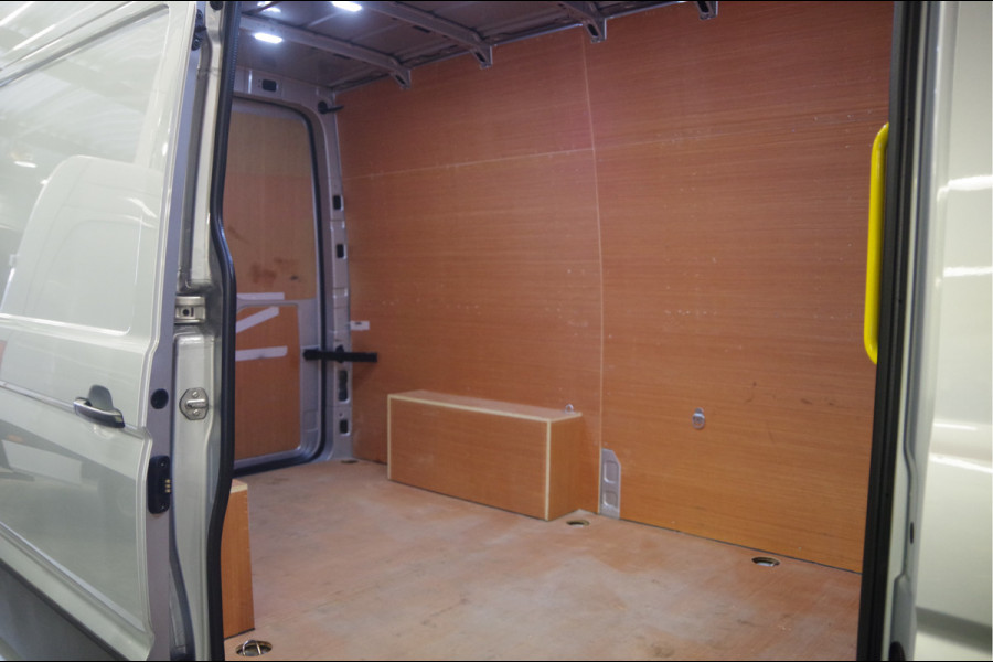 Volkswagen Crafter 35 2.0 TDI L3H3(L2H2) 3-ZITS, 177PK AUT. LED, CAMERA, NAVI, CRUISE, AIRCO, GEVEERDE ERGO COMFORT STOEL