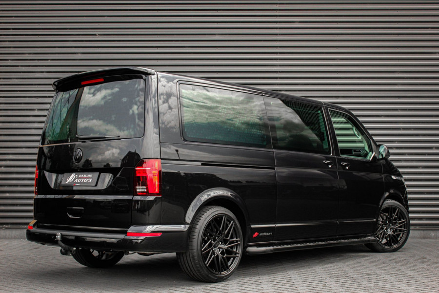 Volkswagen Transporter 2.0 TDI L2H1 CARAVELLE 204PK DC DUBBEL CABINE / ELEK.SCHUIF / FULL OPTIONS / LEDER / FULL BLACK / APPLE CAR