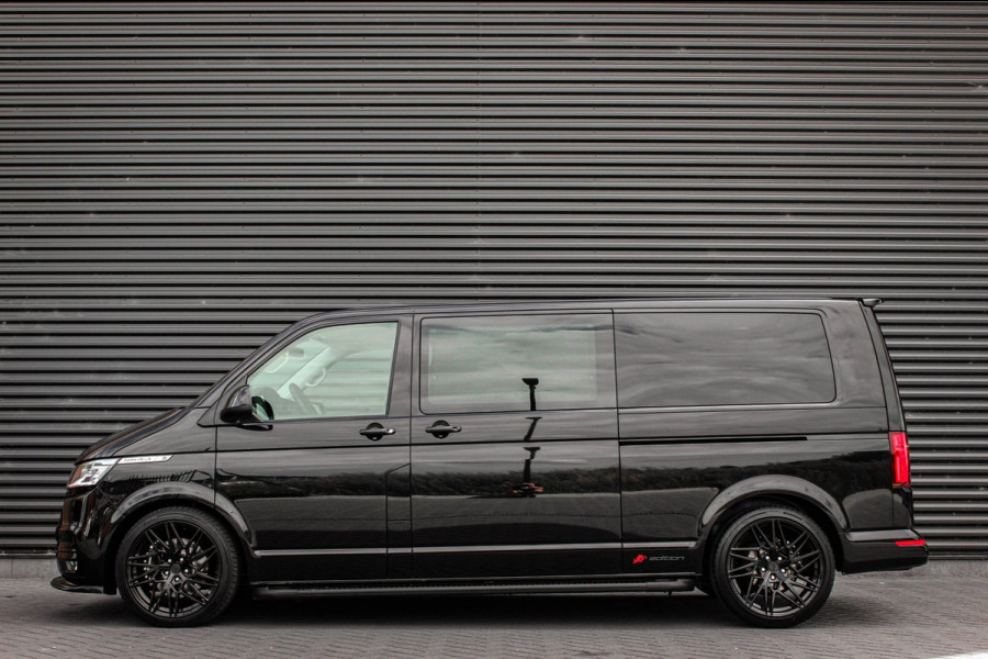 Volkswagen Transporter 2.0 TDI L2H1 CARAVELLE 204PK DC DUBBEL CABINE / ELEK.SCHUIF / FULL OPTIONS / LEDER / FULL BLACK / APPLE CAR