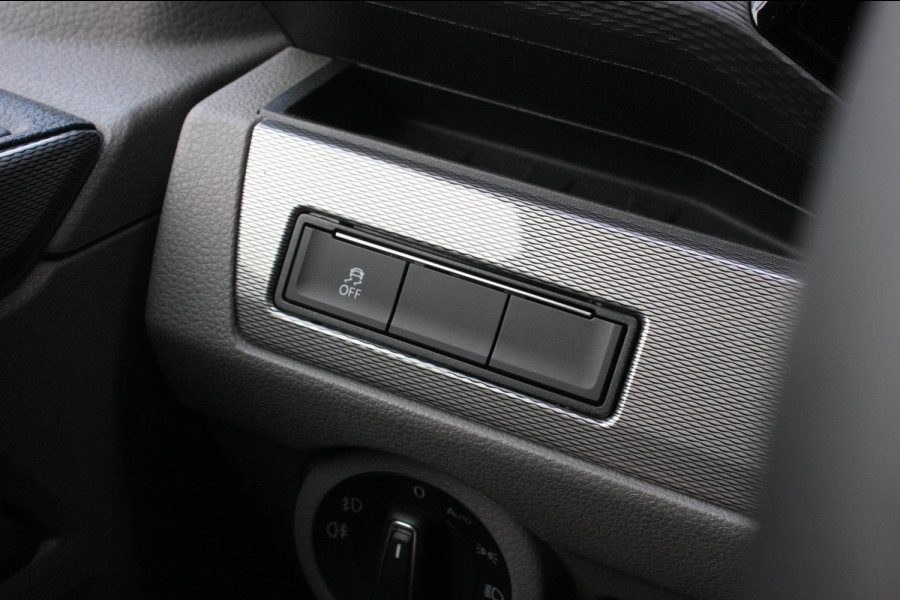 Volkswagen Transporter 2.0 TDI L2H1 CARAVELLE 204PK DC DUBBEL CABINE / ELEK.SCHUIF / FULL OPTIONS / LEDER / FULL BLACK / APPLE CAR