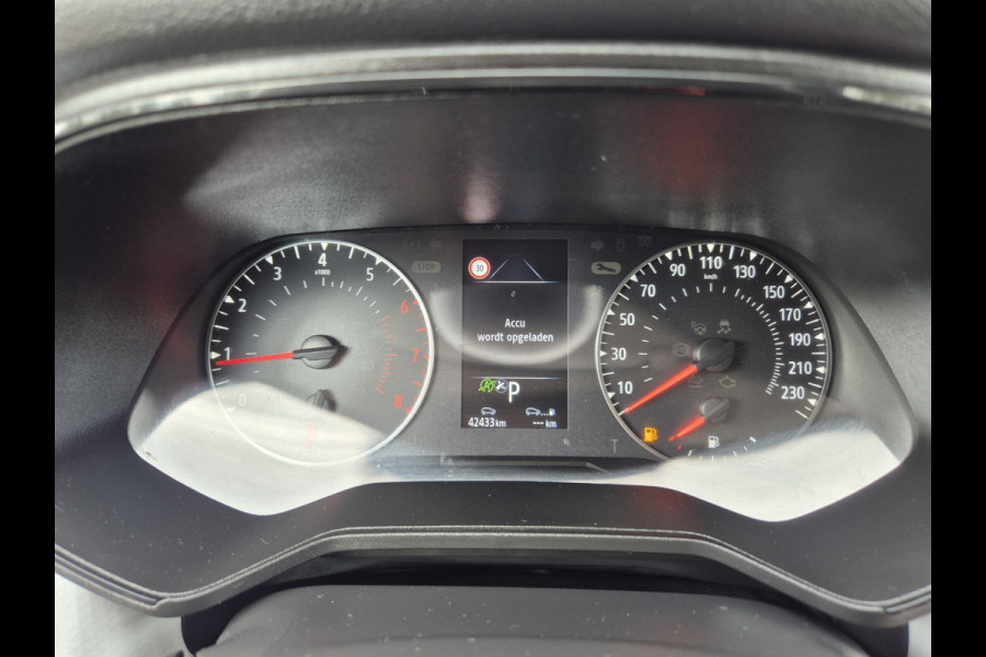 Renault Clio 1.0 TCe 90 Automaat Techno,stoel/stuurverwarming,trekhaak,Navigatie,Carplay,Camera,parkcontrol,