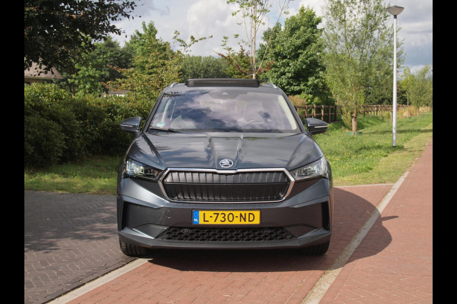 Škoda ENYAQ iV 80 | Panoramadak | Camera | Sfeerverlichting | ACC | NL-Auto |