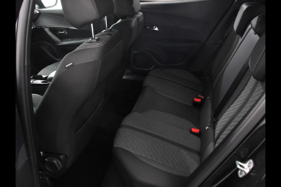 Peugeot 2008 1.2 Hybrid 136 pk Automaat Allure Navigatie Apple Carplay/Android Auto Climate Control Dab Led Parkeer sensoren Cruise Control Stoelverwarming