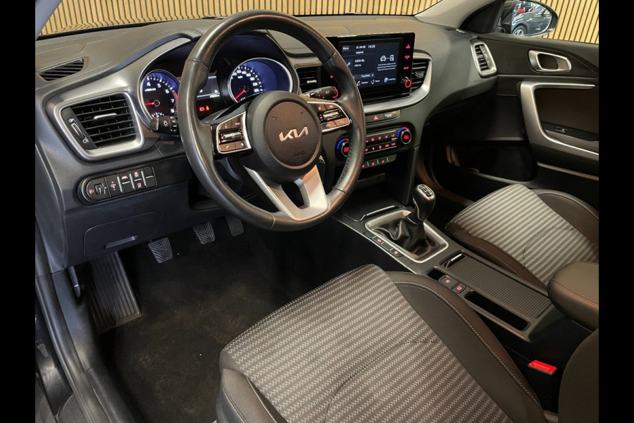 Kia Xceed 1.0 T-GDi DynamicLine|FACELIFT|120PK|APPLE CARPLAY|ANDROID AUTO|STOEL+STUURVERW|CAMERA|CRUISE+CLIMATE|1e EIG.|INCL.BTW|