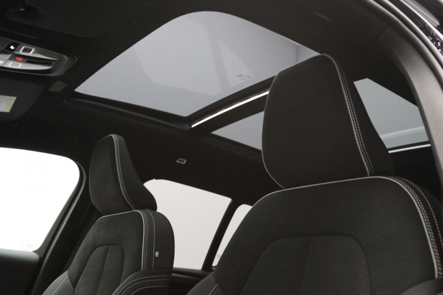 Volvo XC40 Recharge Twin Ultimate 82 kWh 408 PK, Panoramadak, Harman/Kardon, 360 Camera, 4X Stoelverwarming
