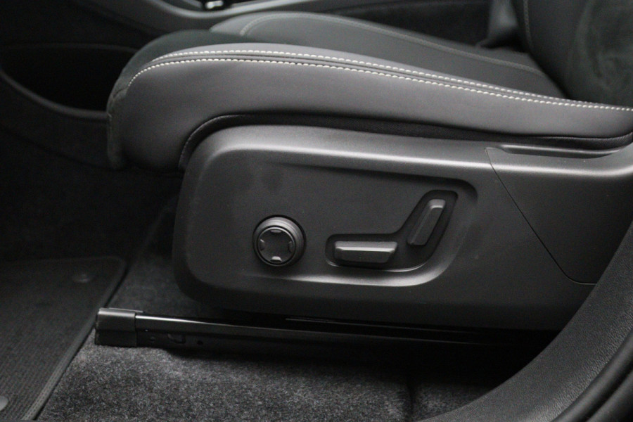 Volvo XC40 Recharge Twin Ultimate 82 kWh 408 PK, Panoramadak, Harman/Kardon, 360 Camera, 4X Stoelverwarming