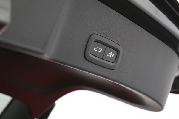 Volvo XC40 Recharge Twin Ultimate 82 kWh 408 PK, Panoramadak, Harman/Kardon, 360 Camera, 4X Stoelverwarming