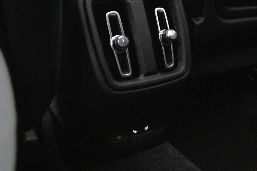 Volvo XC40 Recharge Twin Ultimate 82 kWh 408 PK, Panoramadak, Harman/Kardon, 360 Camera, 4X Stoelverwarming
