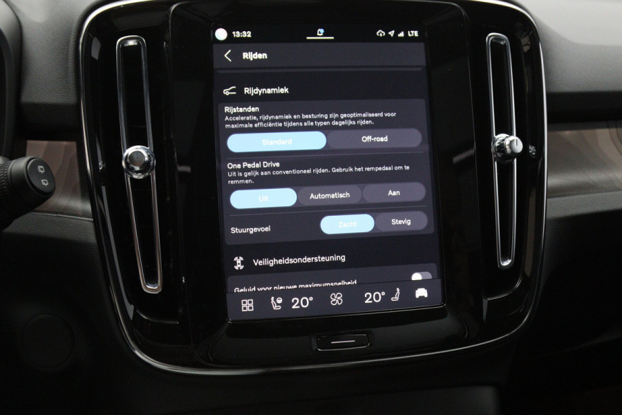 Volvo XC40 Recharge Twin Ultimate 82 kWh 408 PK, Panoramadak, Harman/Kardon, 360 Camera, 4X Stoelverwarming