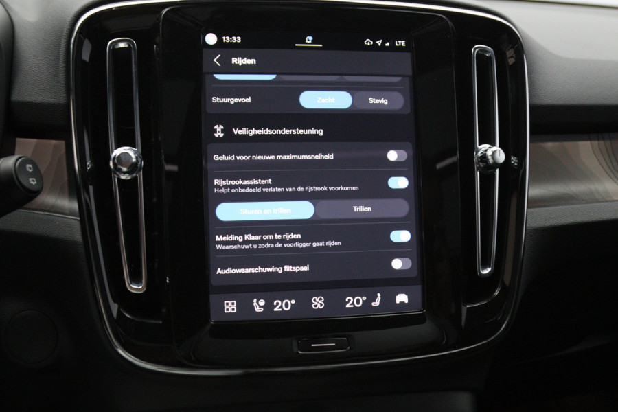 Volvo XC40 Recharge Twin Ultimate 82 kWh 408 PK, Panoramadak, Harman/Kardon, 360 Camera, 4X Stoelverwarming