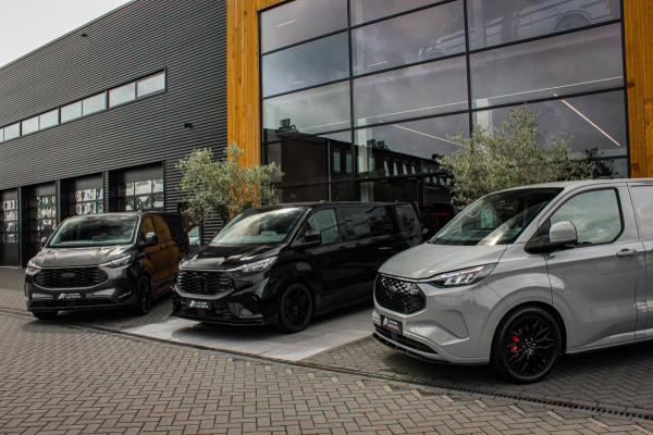 Ford E-Transit Cust. 340 L2H1 Limited 71 kWh 218PK / RAPTOR EDITON / CAMERA / 370KM RANGE /APPLE CARPLAY DRIVERS- PACK FULL OPTION