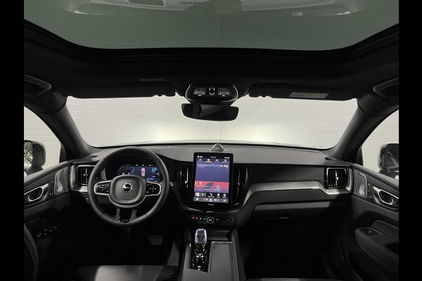 Volvo XC60 T8 PHEV AWD Ultra Black Edition Trekhaak | Bowers & Wilkins |  Massage | Open dak |  Stoel ventilatie | Stoel-/stuurverwarming | Head-up | 360 camera | *455PK*
